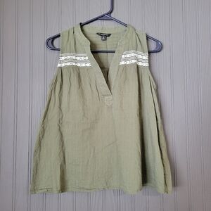 Banana Republic Sleeveless Tank Top V-Neck Embroidered Green Women's XS